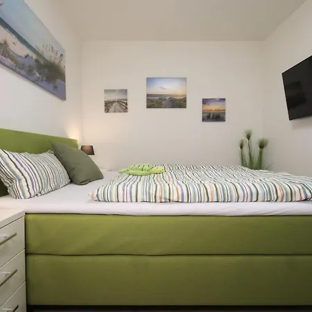 Am Kutterhafen 18a - Blaue Haus *