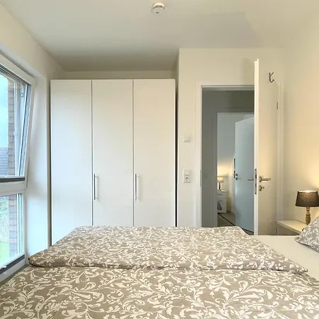 Semesterbostad Am Kutterhafen 18a - Blaue Haus Fedderwardersiel