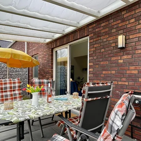 Semesterbostad Am Kutterhafen 18a - Blaue Haus *