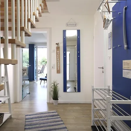 Am Kutterhafen 18a - Blaue Haus Holiday home *